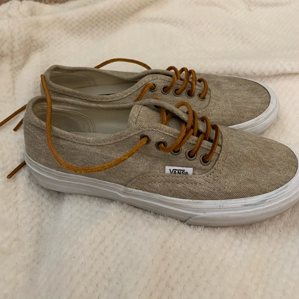 Authentic Style Vans - Picture 2 of 7